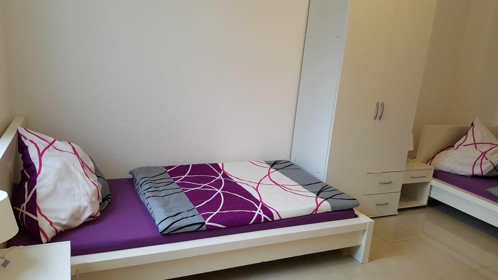 Holiday Apartment Есен Стая снимка
