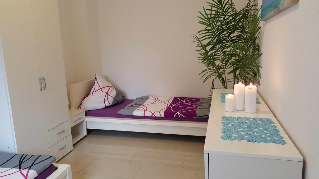 Holiday Apartment Есен Стая снимка