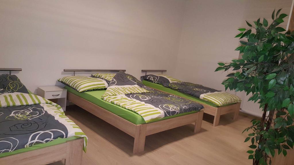 Holiday Apartment Есен Стая снимка